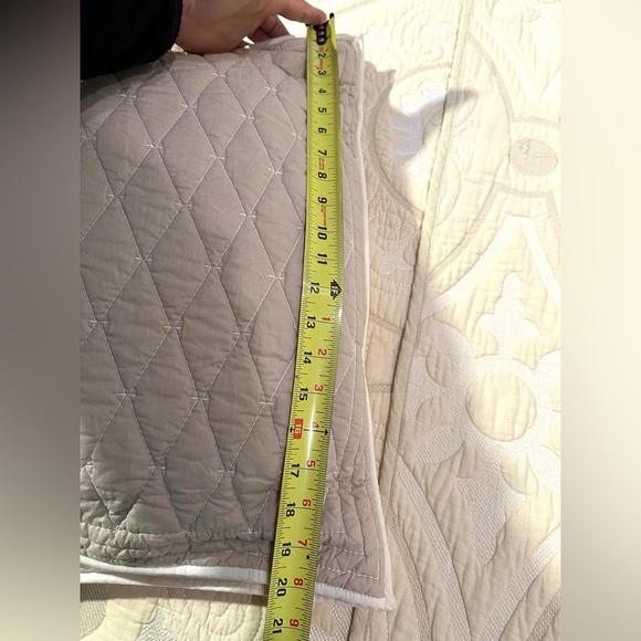 Pair of 26”X20” Cream / Tan / Taupe Neutral Bed Sham Removable Button Covers - Picture 3 of 9